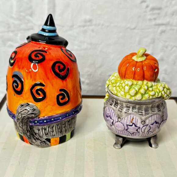 Fitz and Floyd Kitty Witches Halloween Salt & Pepper Shaker Set - Picture 5 of 8